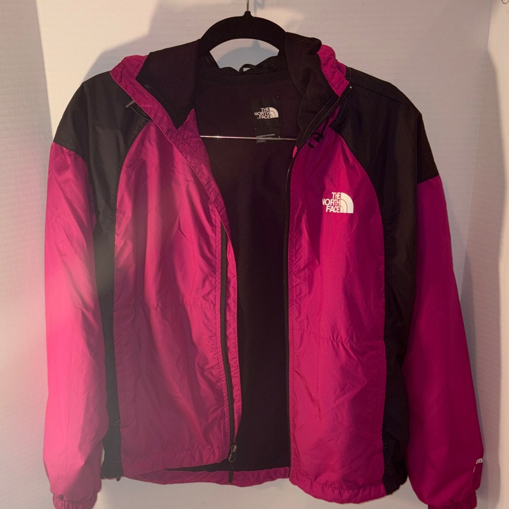 The North Face Women's Fuchsia and‎ Black Jacket S
